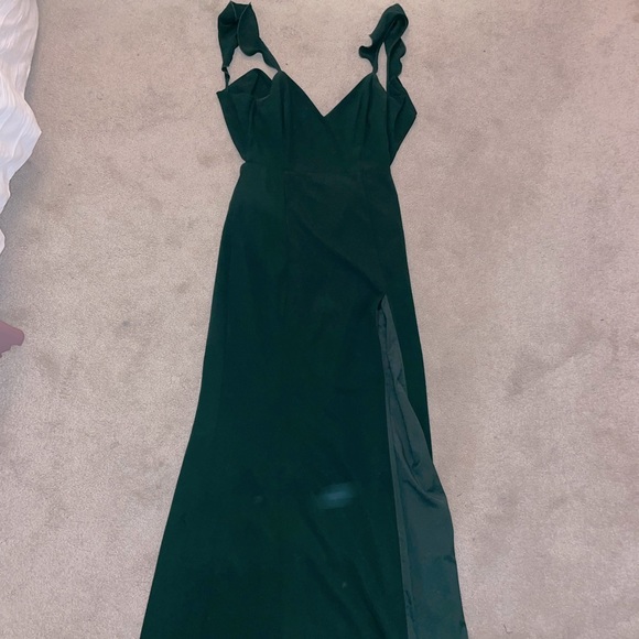 SHOW PO FORMAL EMERALD GREEN DRESS - Picture 1 of 3